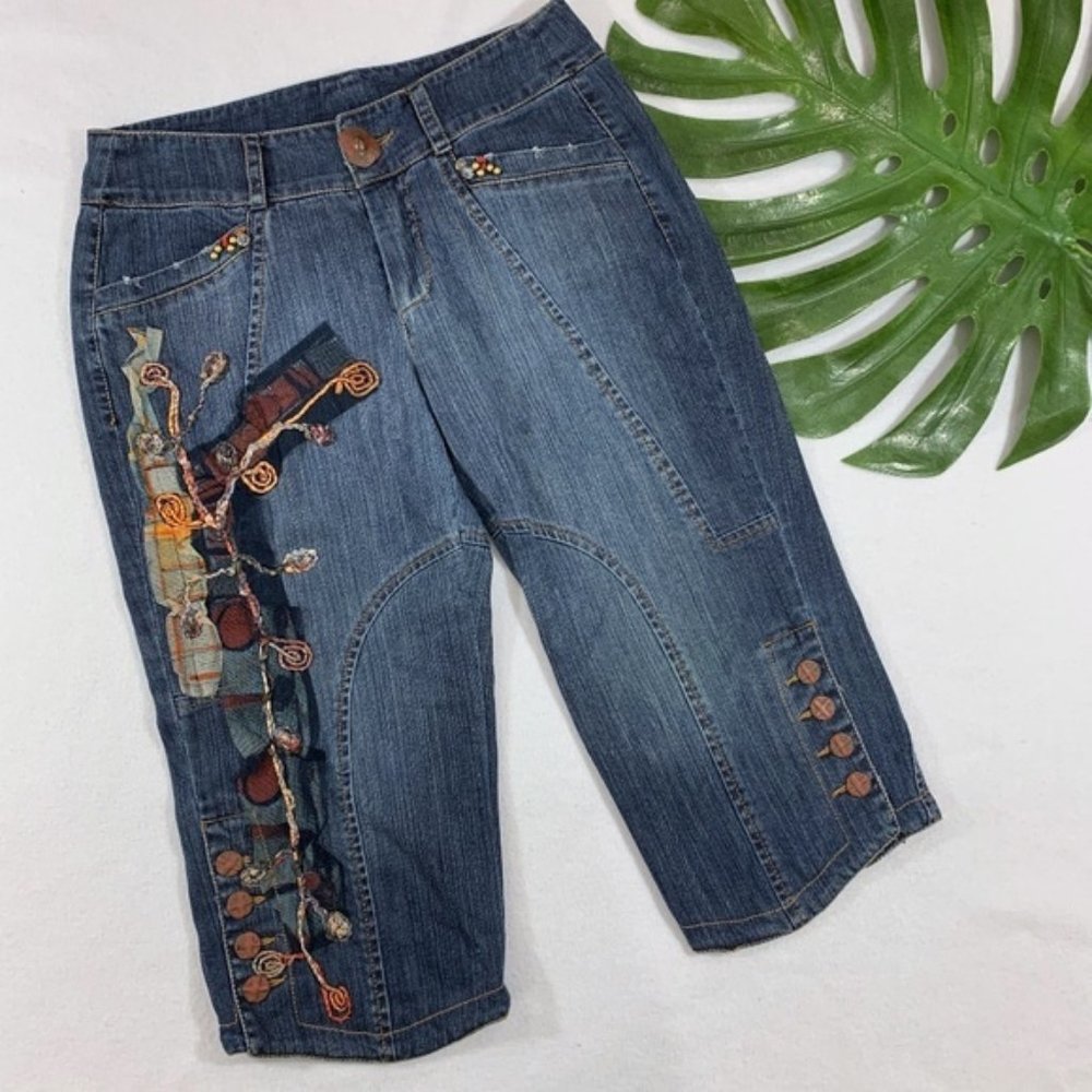Trendy Designer Capri Jeans - Boho - Artist Marco Fantini - Like New